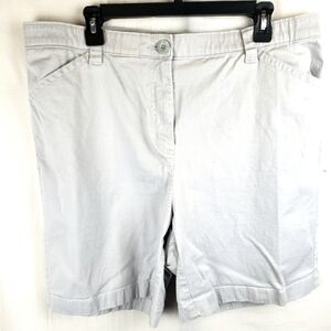 L.L.Bean Classic Fit Light Gray Women's Shorts Sz 20